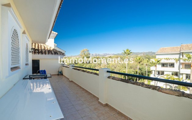 Resale - Apartment - Marbella - Elviria