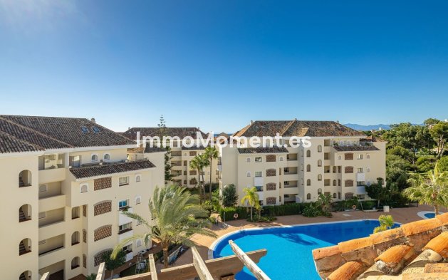 Resale - Apartment - Marbella - Elviria