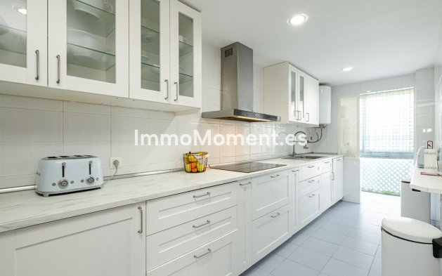 Wiederverkauf - Wohnung - Marbella - Nueva Andalucía