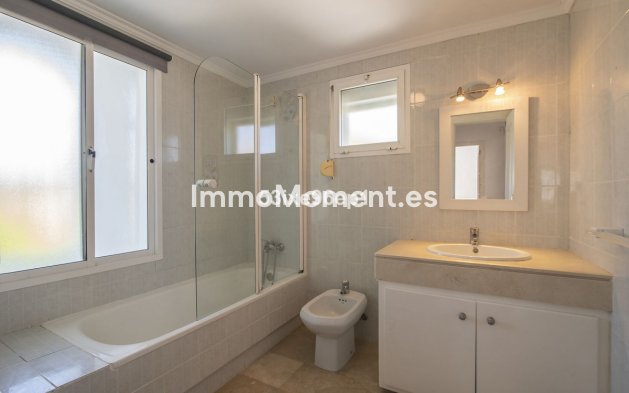 Wiederverkauf - Villa - Estepona  - New Golden Mile