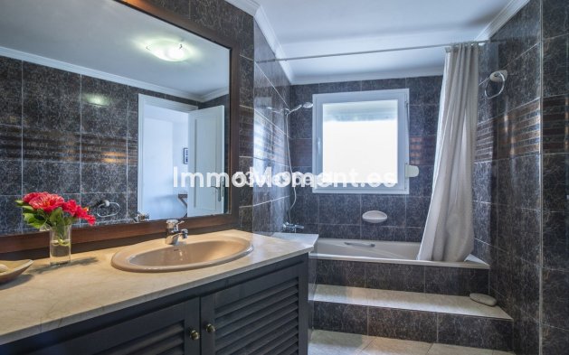 Wiederverkauf - Reihenhaus - Estepona  - Estepona Centro