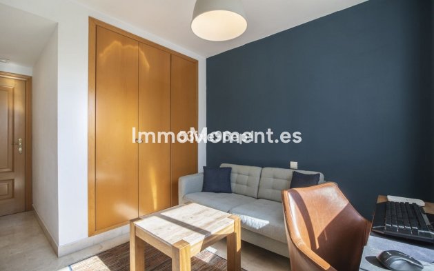 Wiederverkauf - Wohnung - Estepona  - Selwo