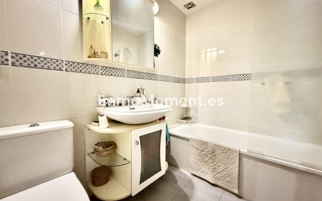 Revente - Villa - Estepona  - Estepona Centro