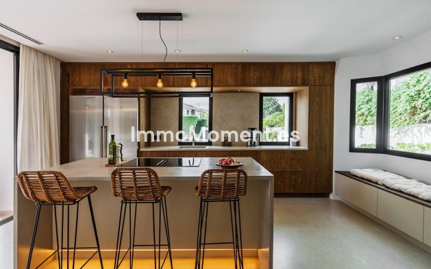 Wiederverkauf - Villa - Marbella - Nueva Andalucía