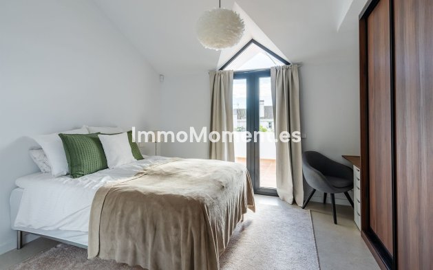 Wiederverkauf - Villa - Marbella - Nueva Andalucía