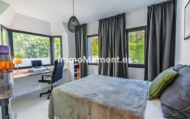 Wiederverkauf - Villa - Marbella - Nueva Andalucía