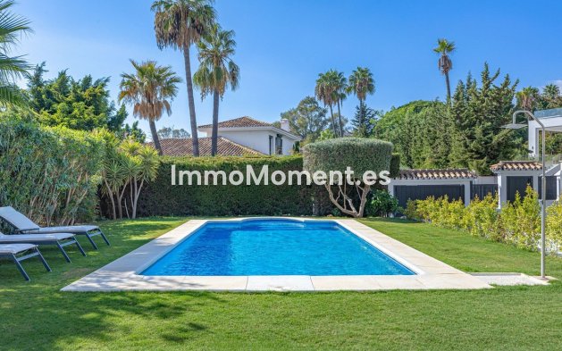Wiederverkauf - Villa - Marbella - Nueva Andalucía