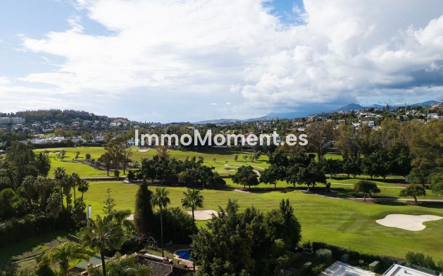 Wiederverkauf - Villa - Marbella - Nueva Andalucía