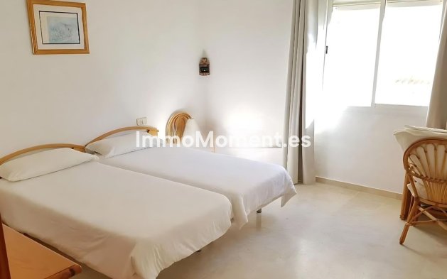 Wiederverkauf - Wohnung - Estepona  - Estepona Centro