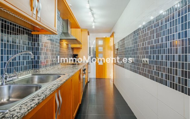 Wiederverkauf - Wohnung - Estepona  - Estepona Centro