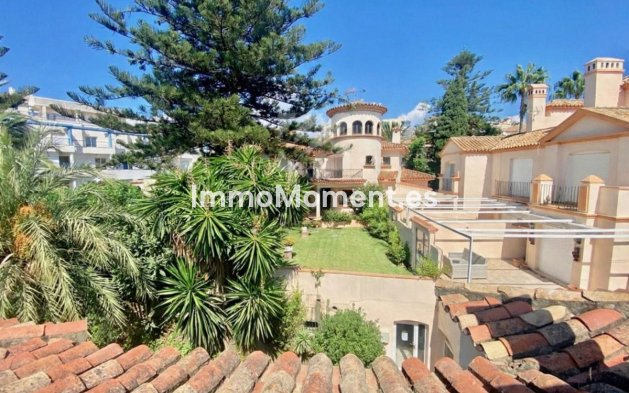 Revente - Maison mitoyenne - Estepona  - Estepona Centro