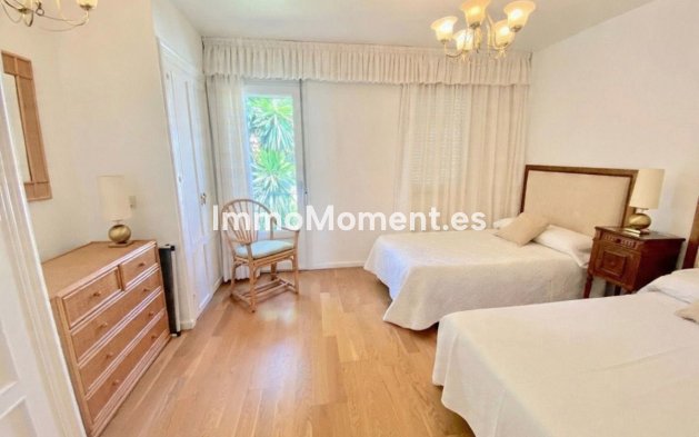 Revente - Maison mitoyenne - Estepona  - Estepona Centro