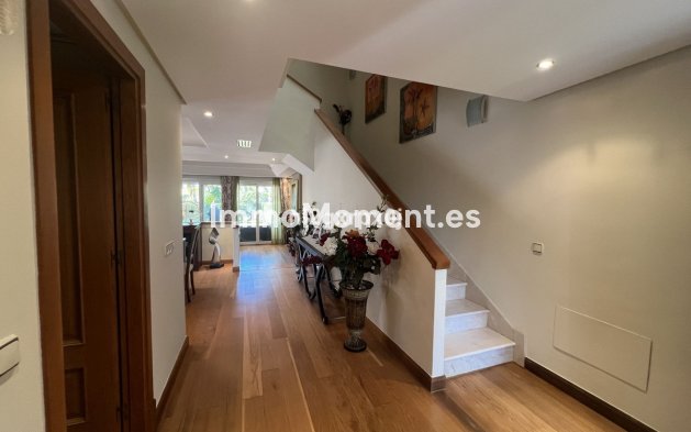 Revente - Villa - Estepona  - Costalita