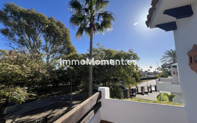 Revente - Villa - Estepona  - Costalita