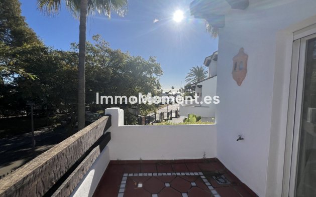 Revente - Villa - Estepona  - Costalita