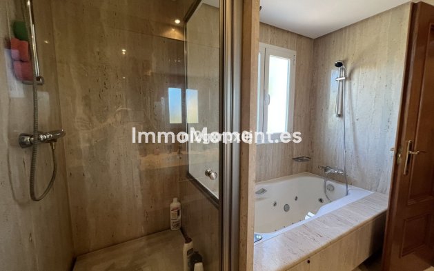 Revente - Villa - Estepona  - Costalita