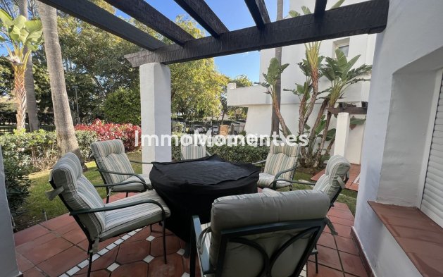 Revente - Villa - Estepona  - Costalita