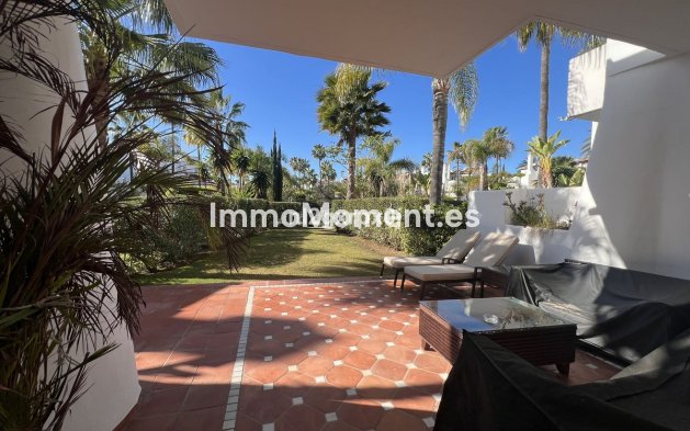 Revente - Villa - Estepona  - Costalita