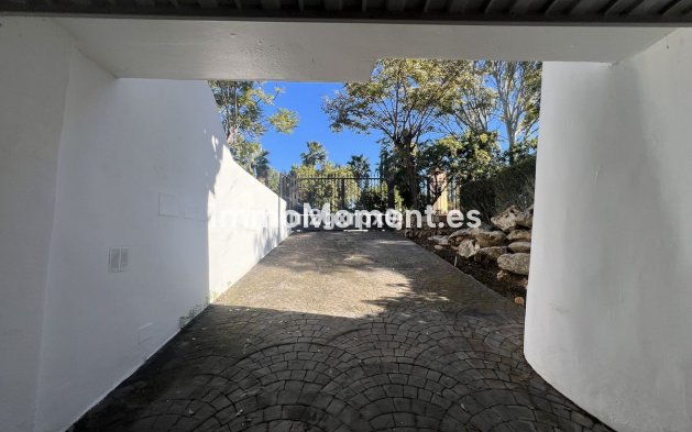 Revente - Villa - Estepona  - Costalita