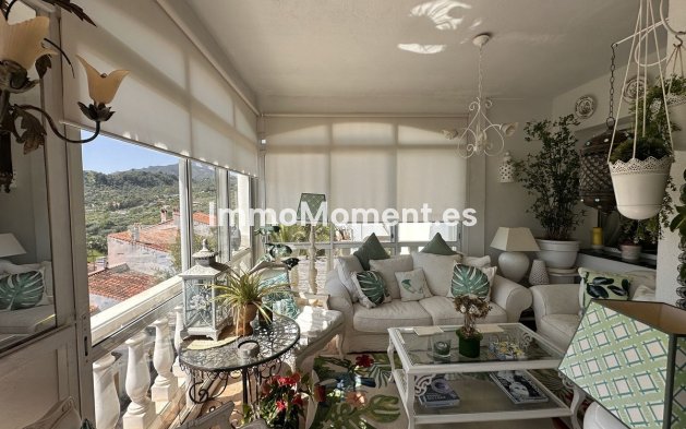 Reventa - Villa - Interior  - Monda