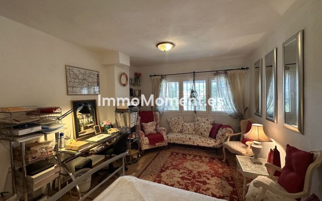 Reventa - Villa - Interior  - Monda