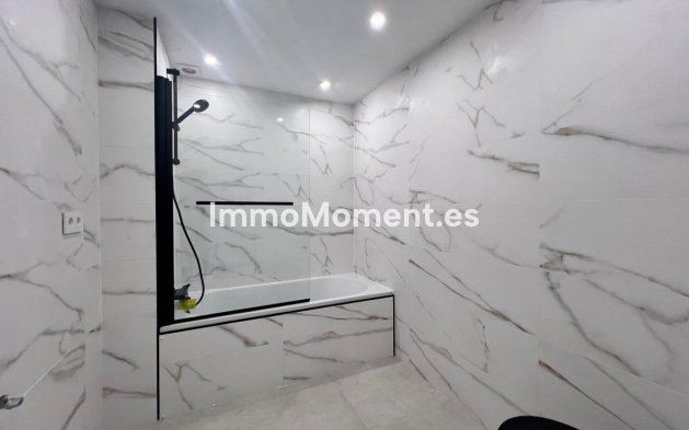 Wiederverkauf - Wohnung - Marbella - Nueva Andalucía