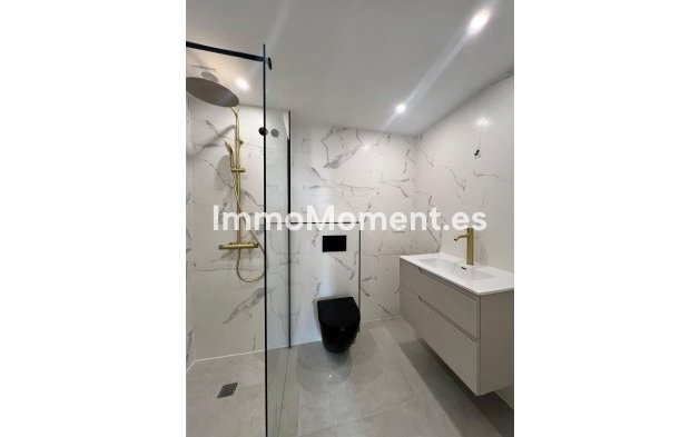 Wiederverkauf - Wohnung - Marbella - Nueva Andalucía