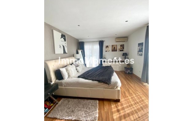 Wiederverkauf - Villa - Marbella - Nueva Andalucía