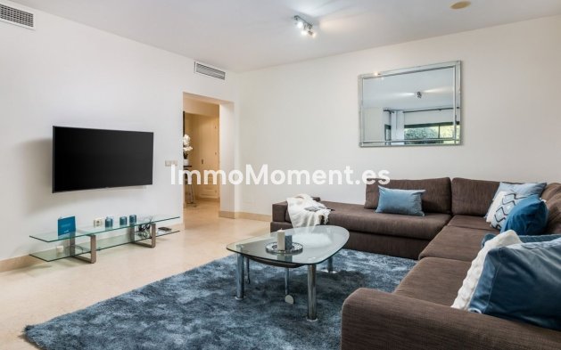 Resale - Apartment - Benahavís - Benahavís Centro