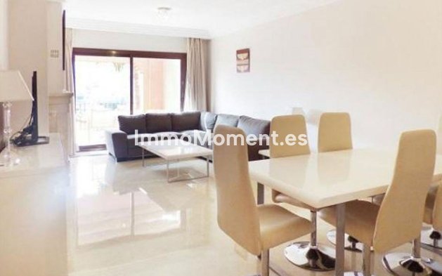 Resale - Apartment - Marbella - Puerto Banús