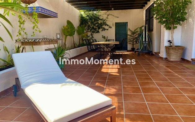 Revente - Villa - Marbella - Nueva Andalucía