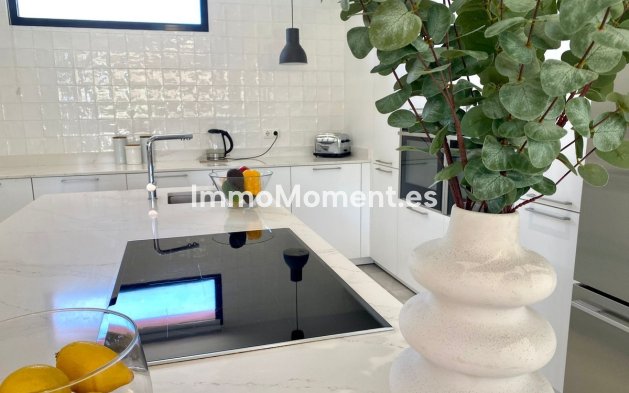 Revente - Villa - Marbella - Nueva Andalucía