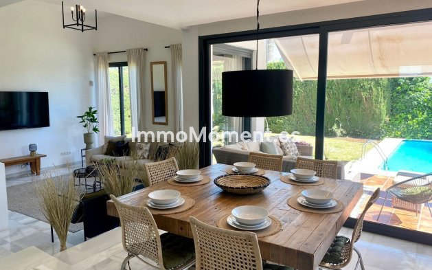 Revente - Villa - Marbella - Nueva Andalucía