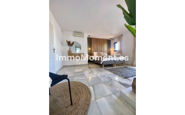 Revente - Villa - Marbella - Nueva Andalucía