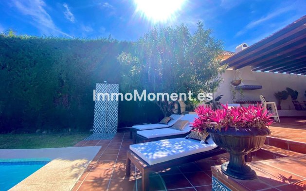 Revente - Villa - Marbella - Nueva Andalucía