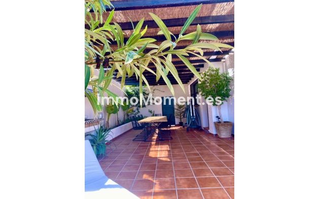 Revente - Villa - Marbella - Nueva Andalucía
