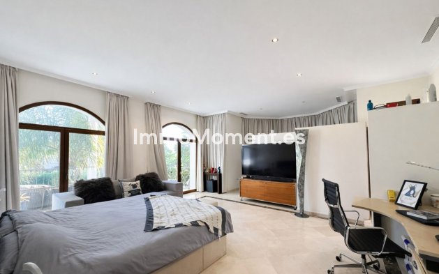 Resale - Villa - Benahavís - Benahavís Centro