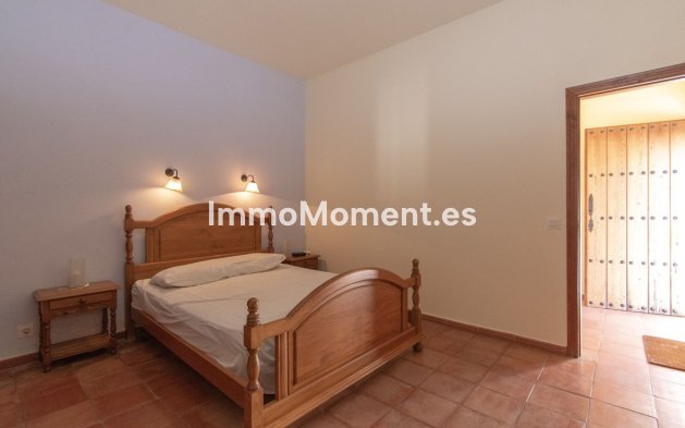 Reventa - Casa de campo - Interior  - Alora