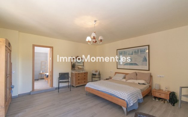 Reventa - Casa de campo - Interior  - Alora