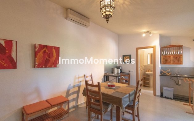 Reventa - Casa de campo - Interior  - Alora