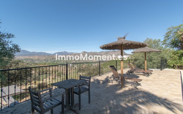 Reventa - Casa de campo - Interior  - Alora