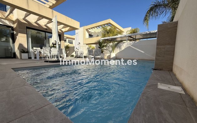 Resale - Villa - Los Montesinos - Los Montesinos Centro