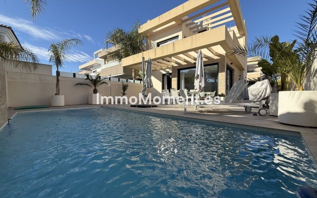 Resale - Villa - Los Montesinos - Los Montesinos Centro