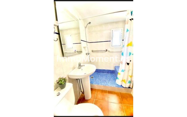 Revente - Maison mitoyenne - Intérieur                       - Istán