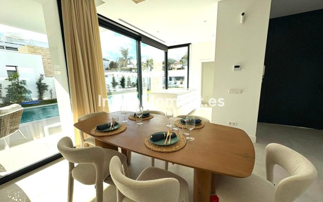 Revente - Villa - Estepona  - Estepona Centro