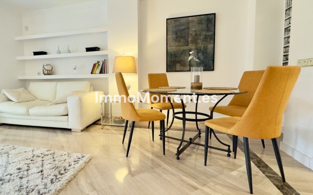 Revente - Appartement - Marbella - Elviria