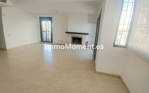 Revente - Villa - Estepona  - Cancelada