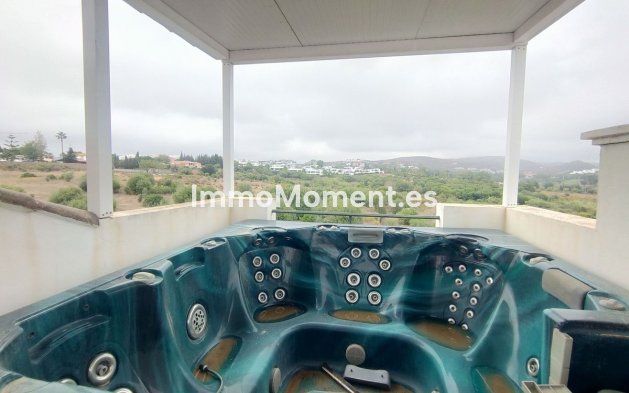 Revente - Villa - Estepona  - Cancelada