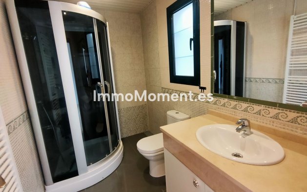 Revente - Villa - Estepona  - Cancelada