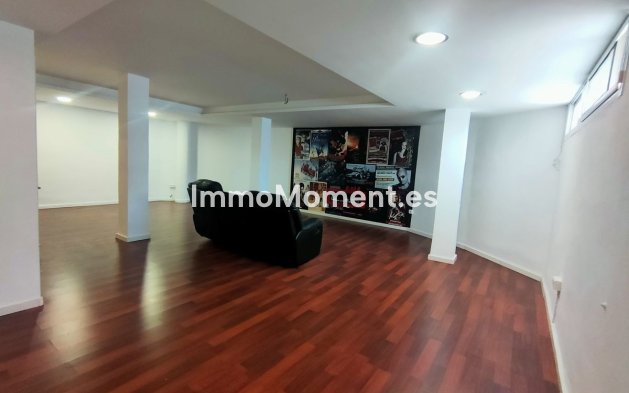 Revente - Villa - Estepona  - Cancelada